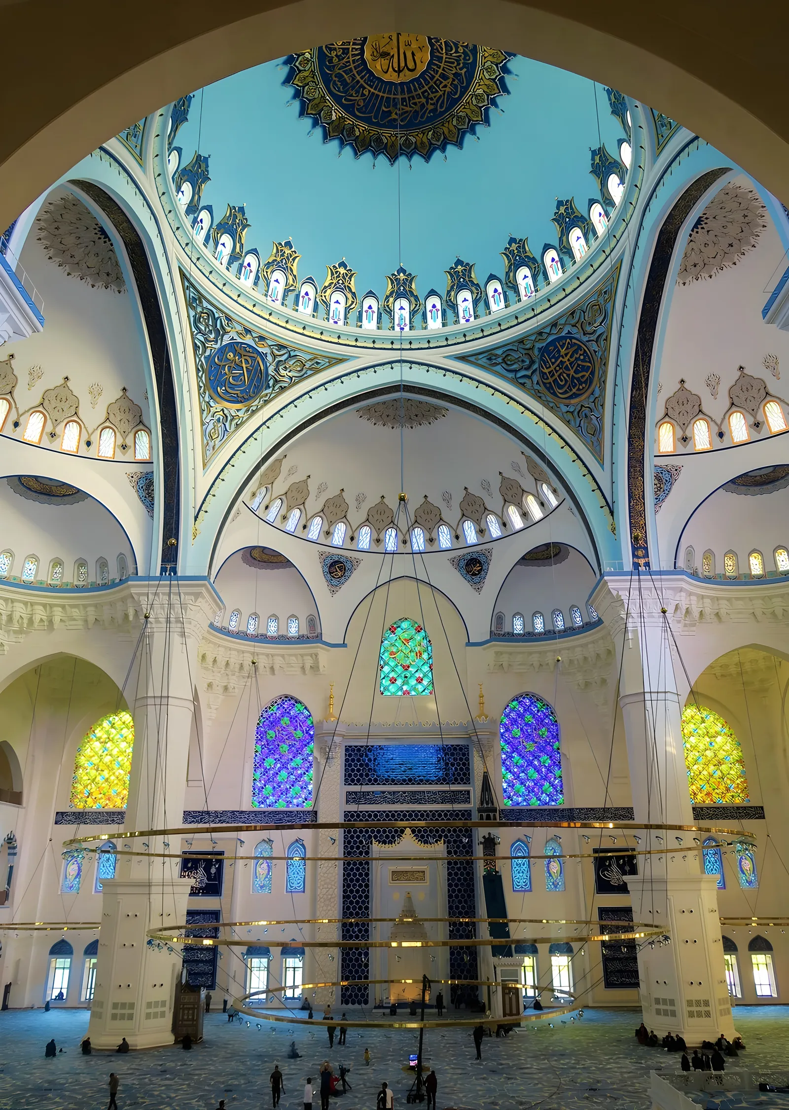 İstanbul'daki Bir Cami: Mimari Güzellik metal tablo