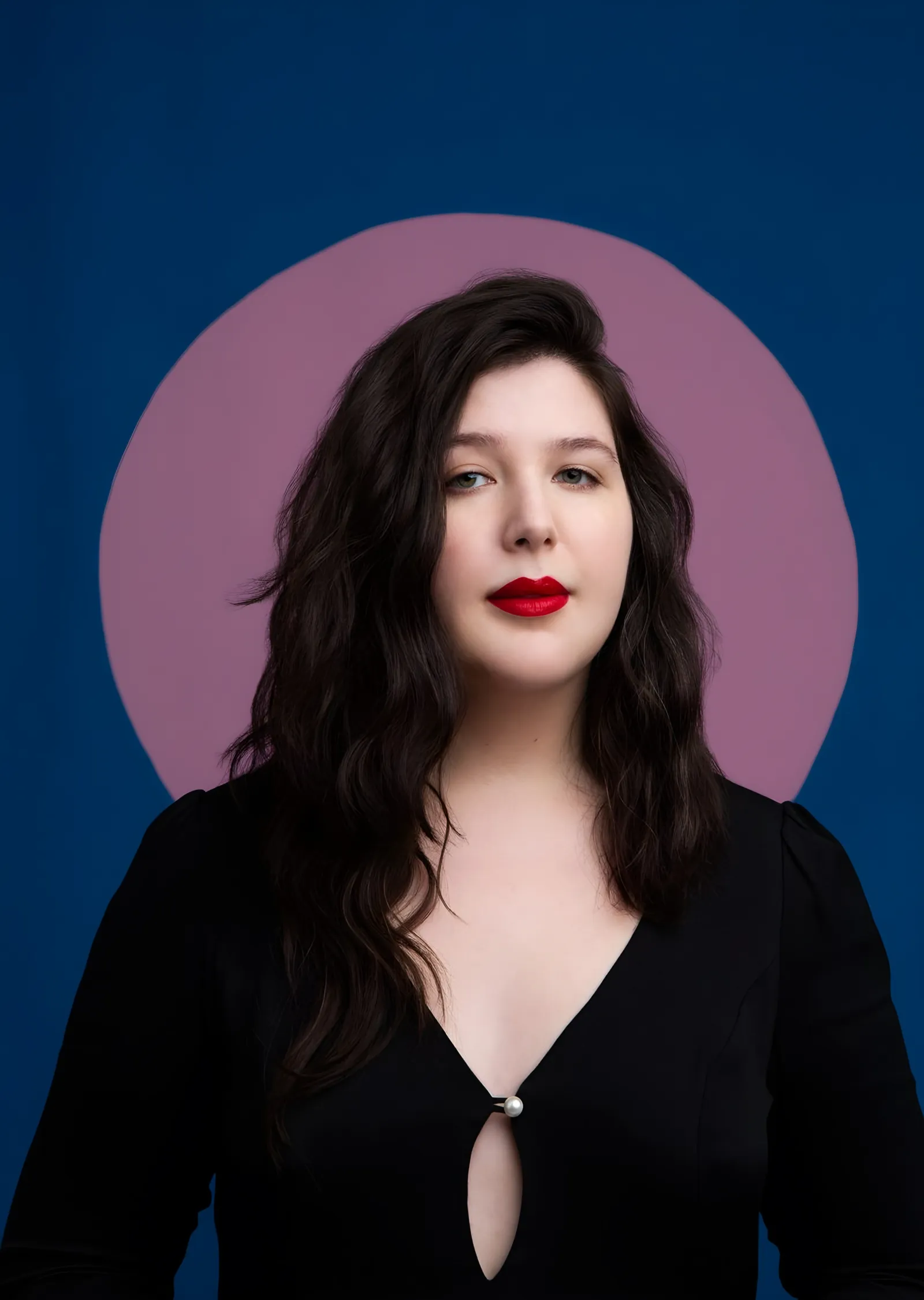 Lucy Dacus - Pembe Daire Portresi metal tablo
