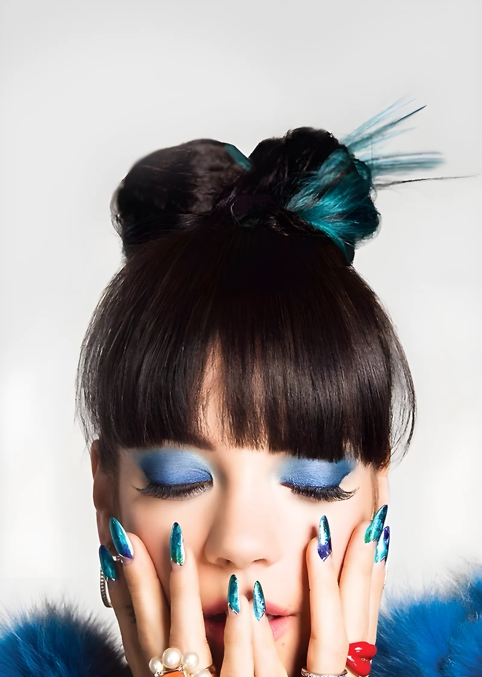 Lily Allen: Mavi Tırnaklar metal tablo