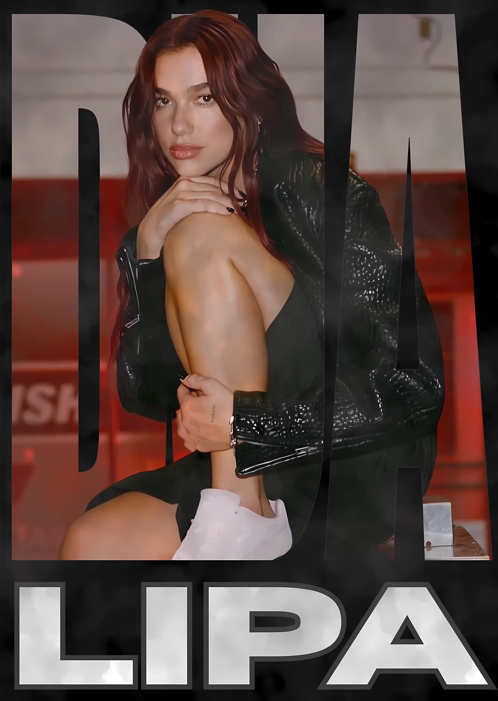 Dua Lipa: Siyah Ceketli Portre metal tablo