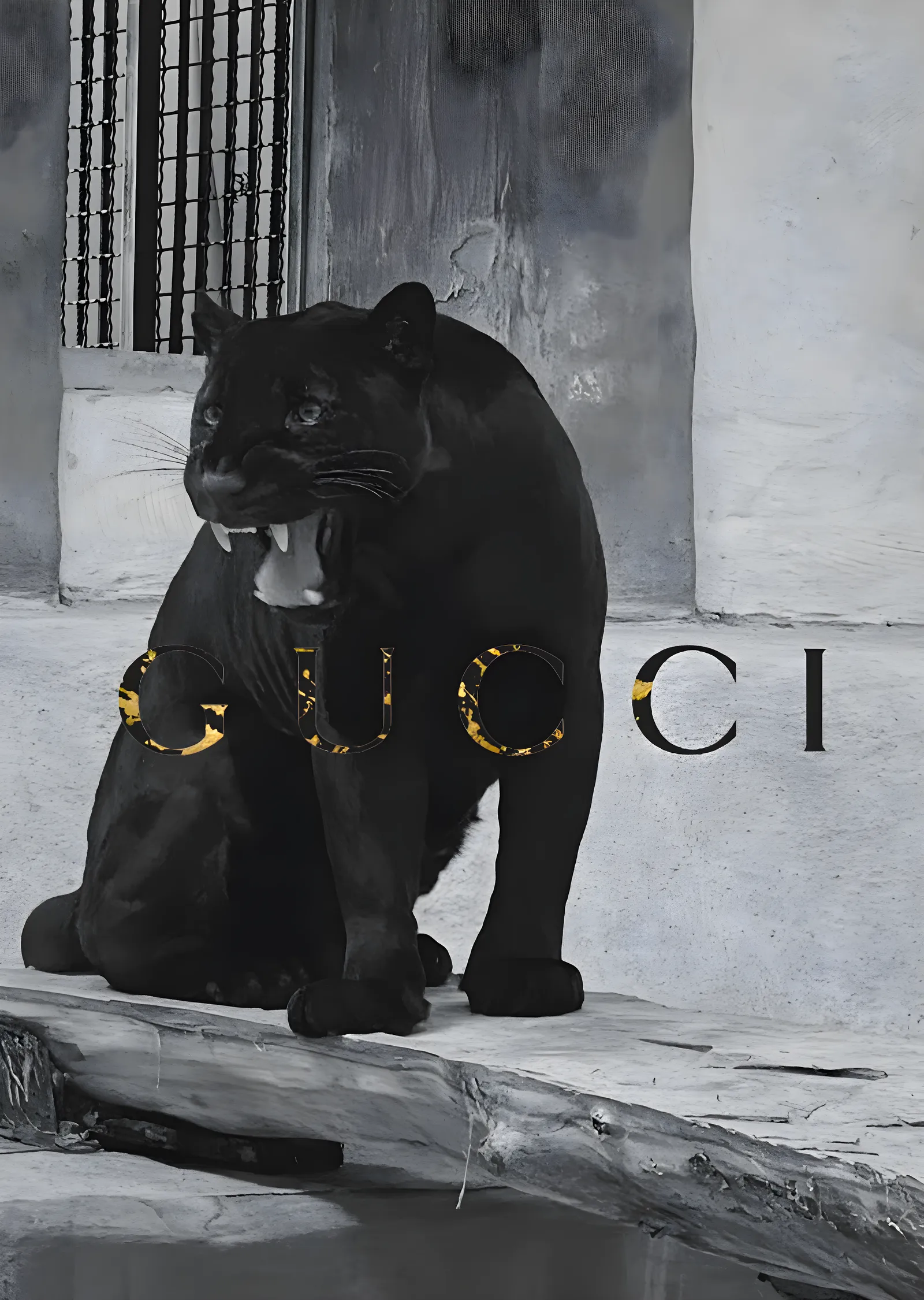 Gucci: Siyah Panter metal tablo