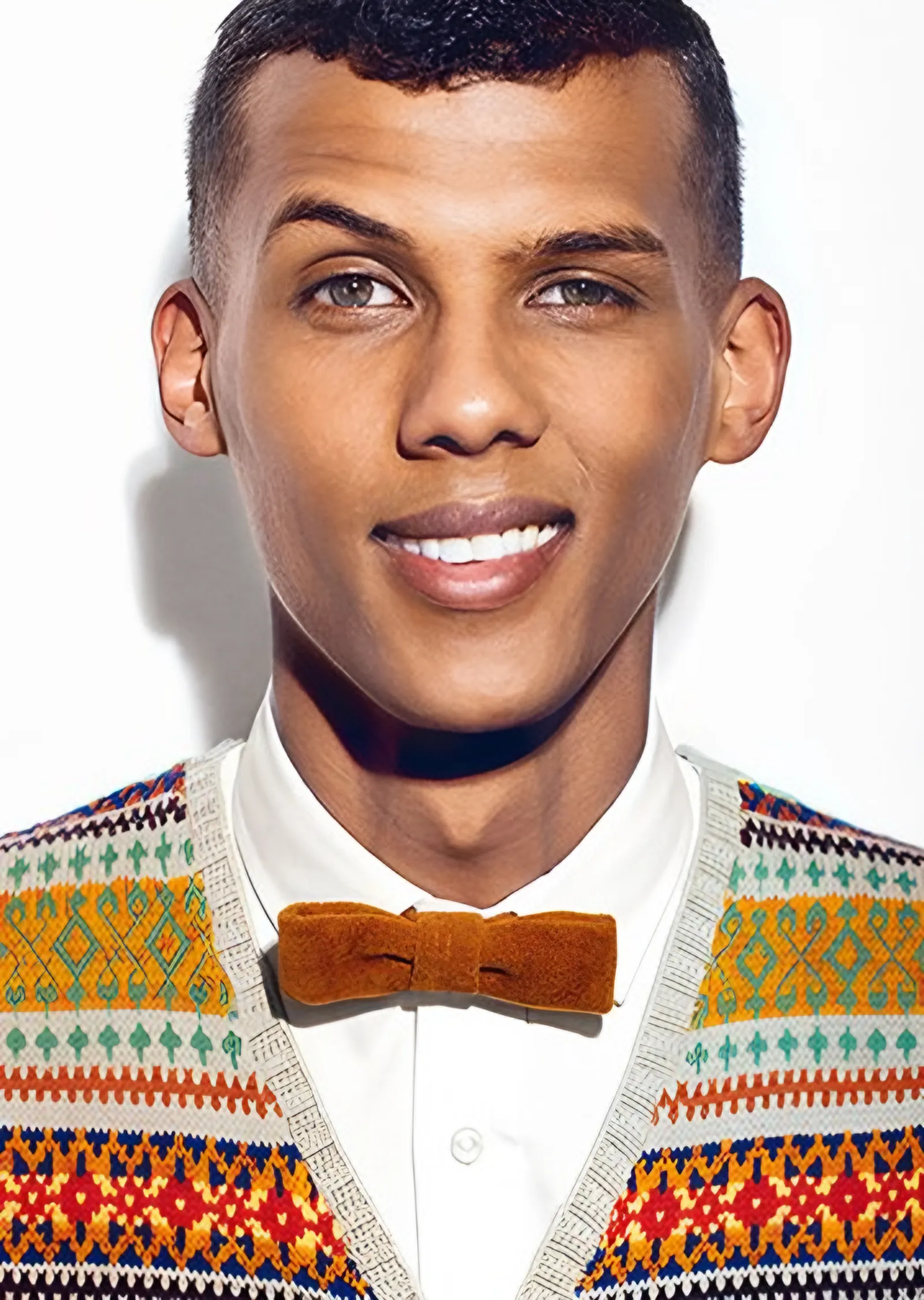 Stromae - Renkli Yelek Portresi metal tablo