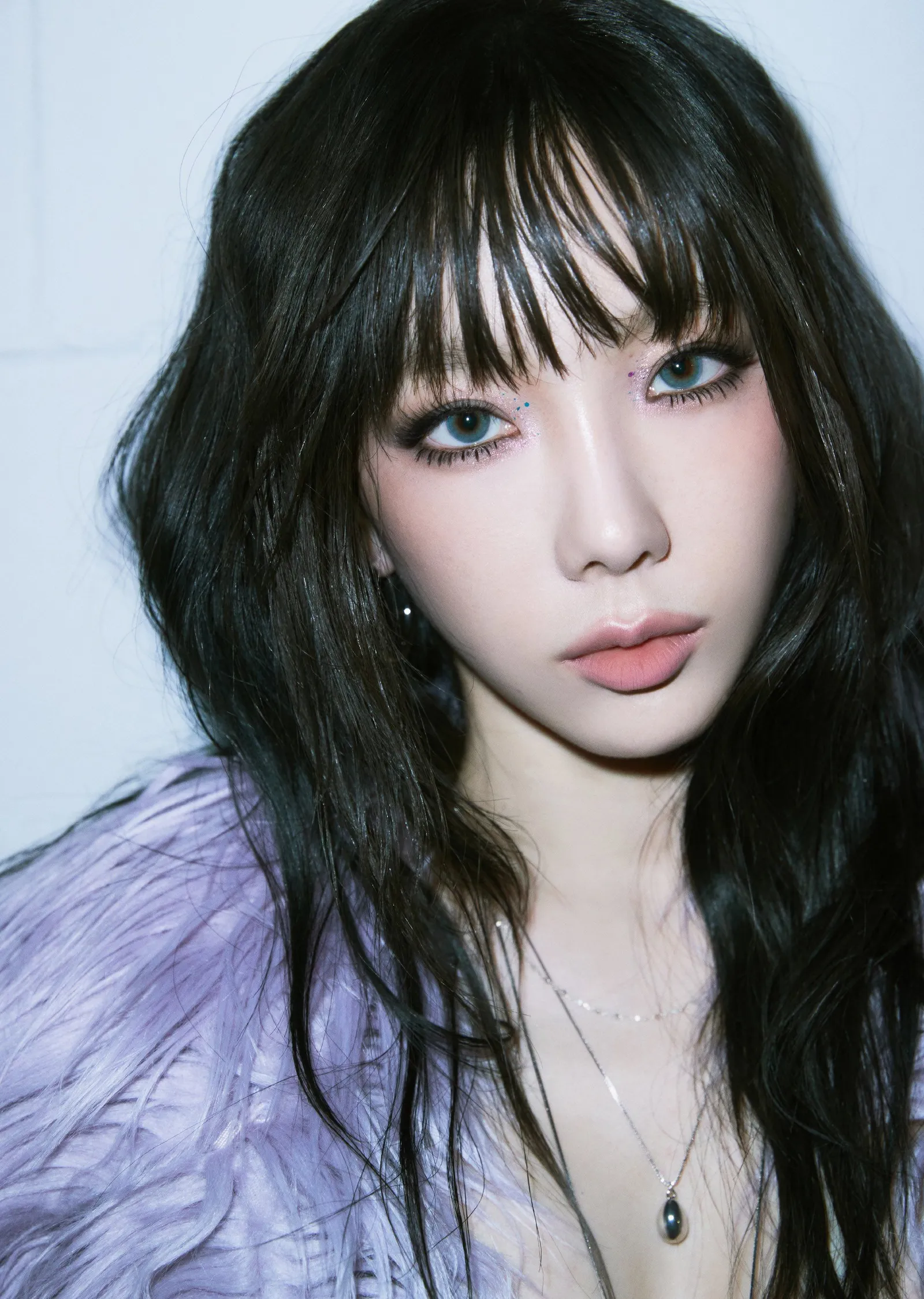 Taeyeon - Doğal Işıkta Portre metal tablo
