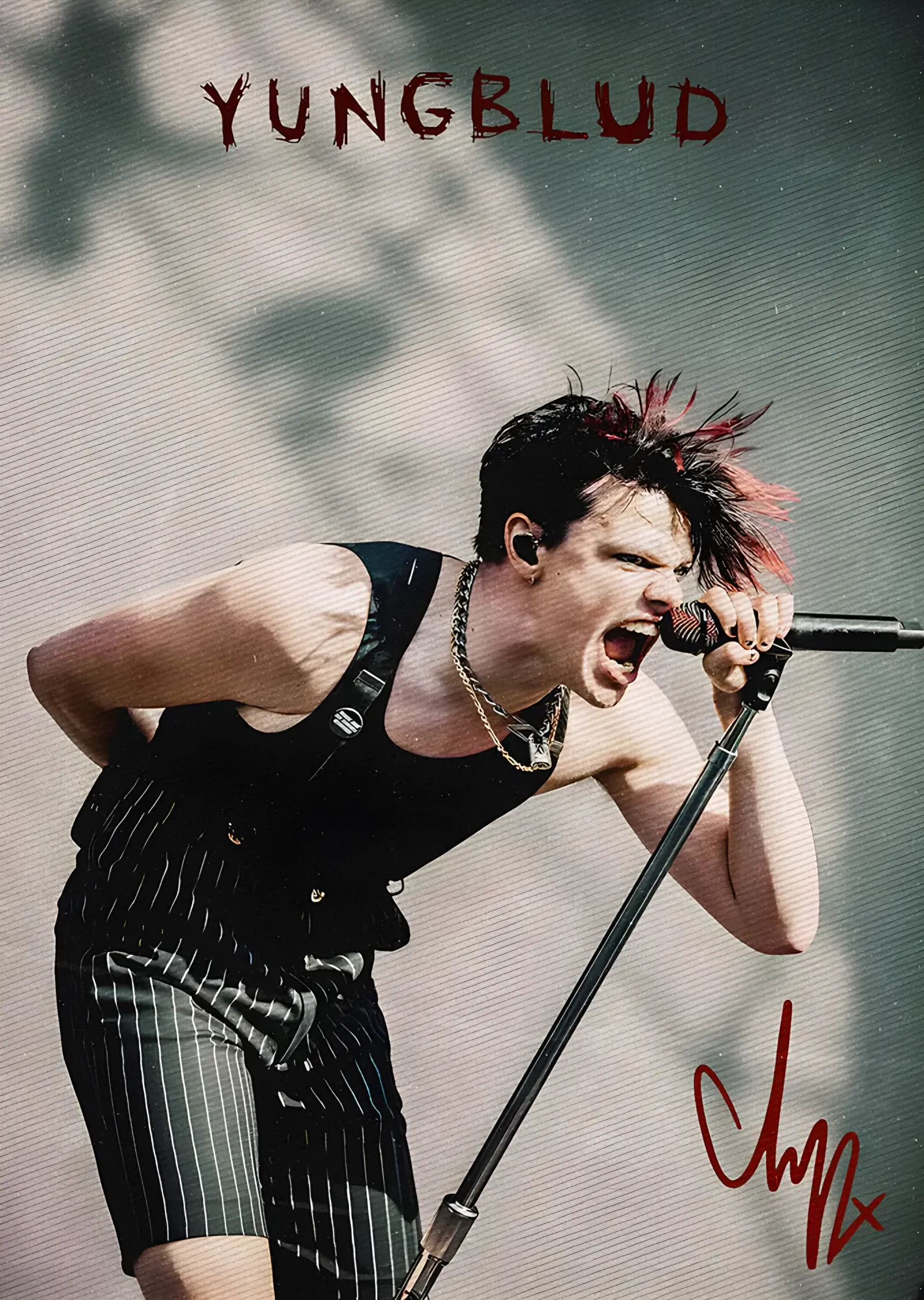 Yungblud - Mikrofonda metal tablo