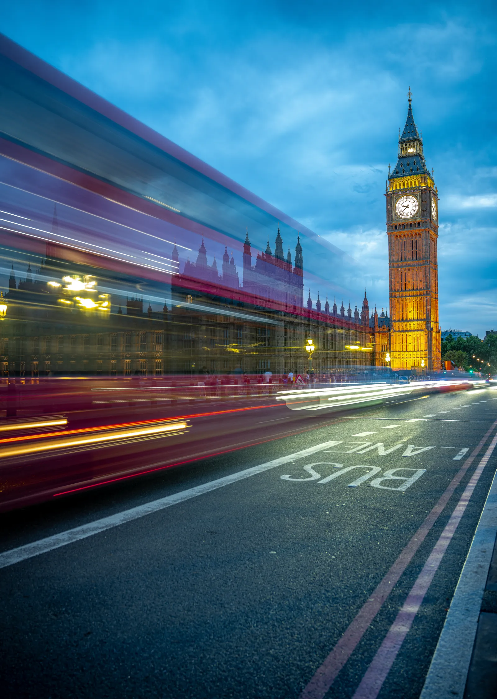 Big Ben ve Otobüs İzleri metal tablo