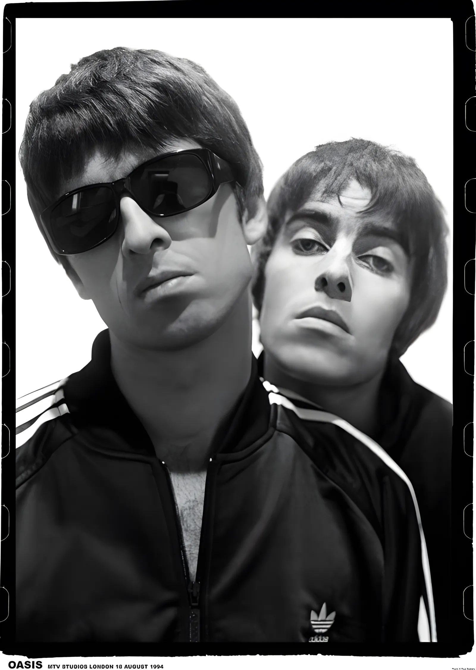 Oasis: Noel ve Liam Gallagher 1994 metal tablo