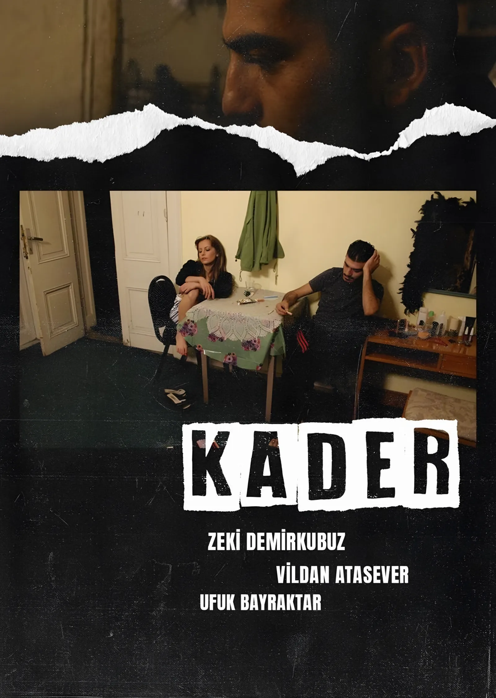 Kader Yırtık Kağıt Afişi metal tablo