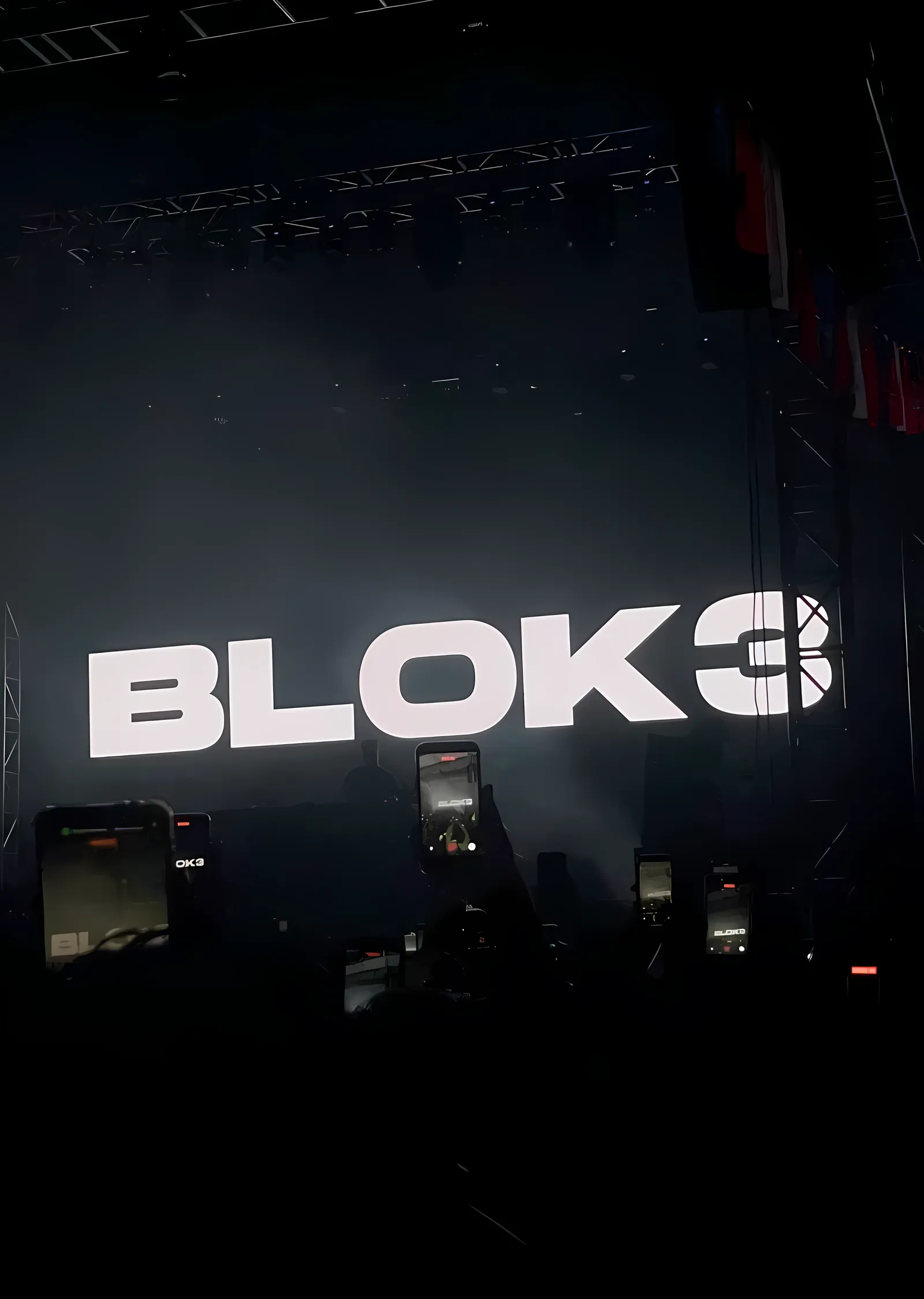 Blok3: Sahne Işıklarında Konser Anı metal tablo