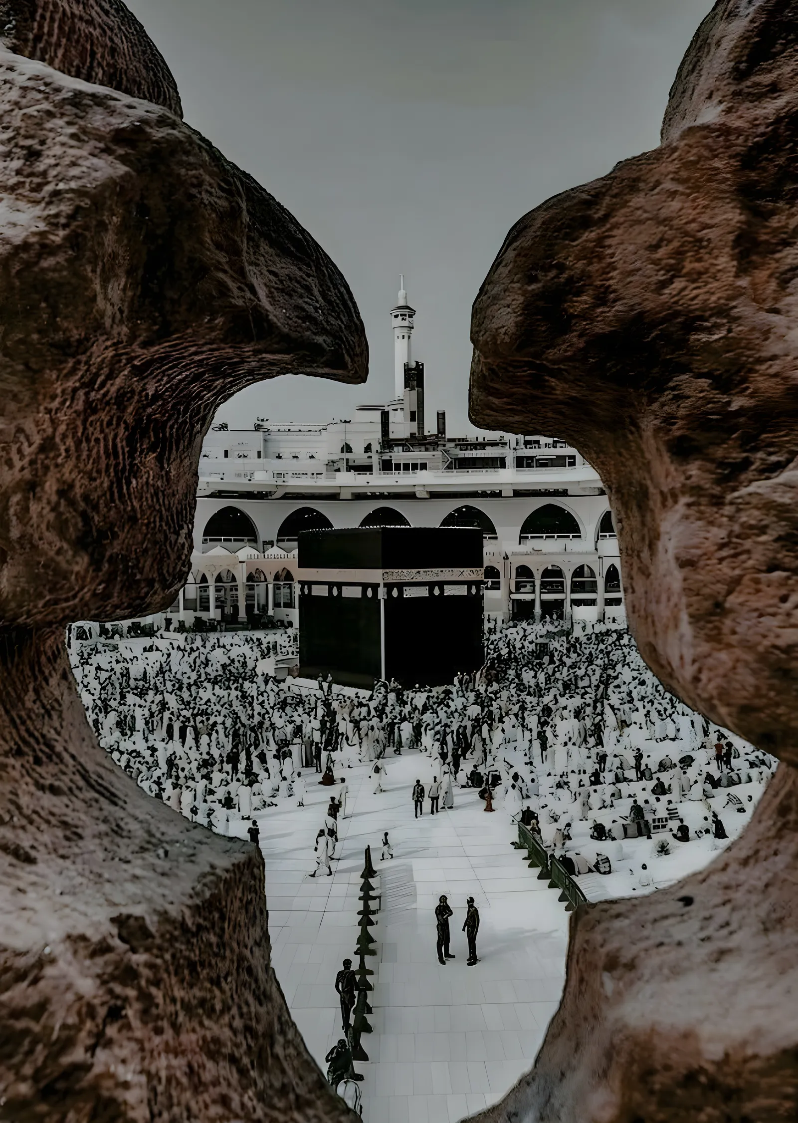 Kabe-i Muazzama: İhtişamlı Bir Görünüm metal tablo