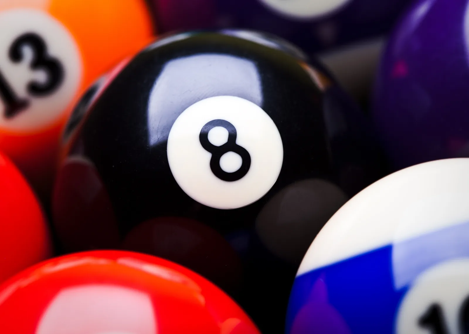 8 Numaralı Bilardo Topu Yakın Plan metal tablo