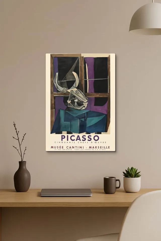 Office Minimalist Startup