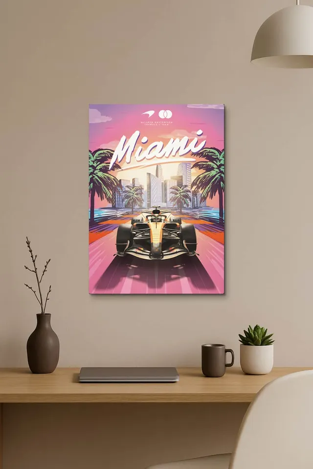 Office Minimalist Startup