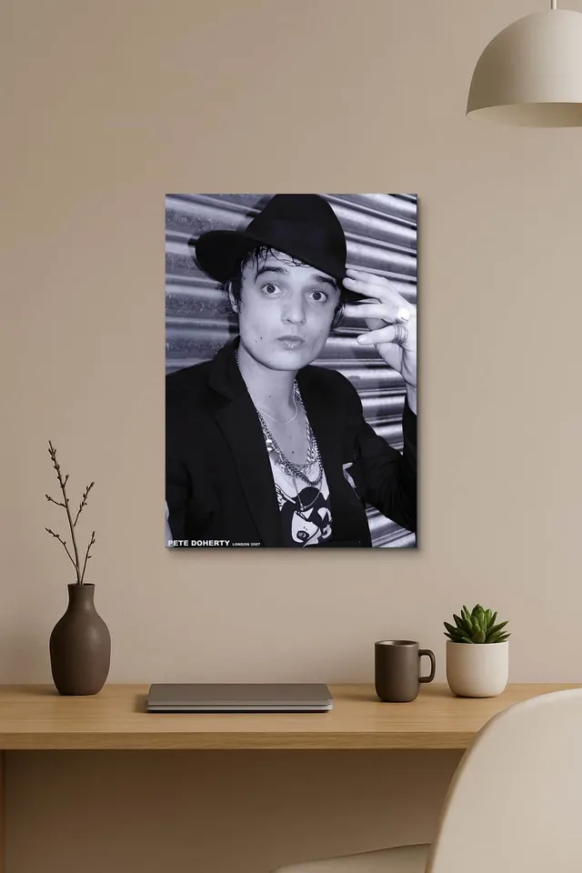 Office Minimalist Startup