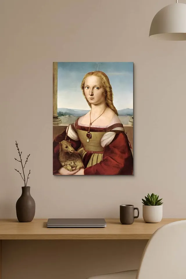 Office Minimalist Startup