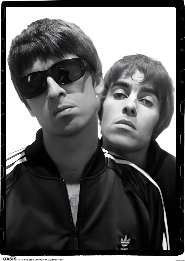 Oasis: Noel ve Liam Gallagher 1994 metal tablo