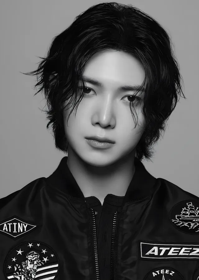ATEEZ: Siyah Beyaz Bomber Ceket metal tablo