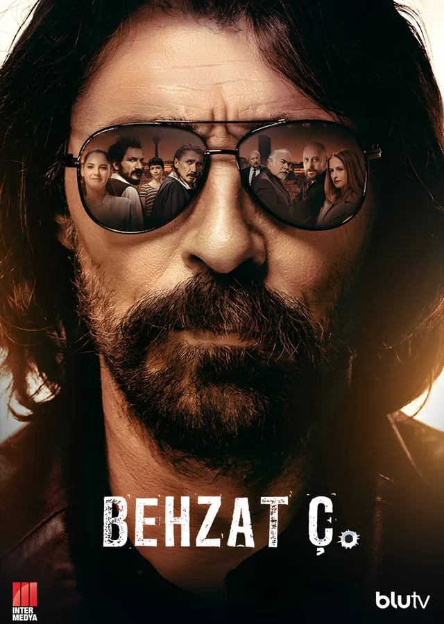 Behzat Ç.: Gözlükte Yansıyan Ekip metal tablo