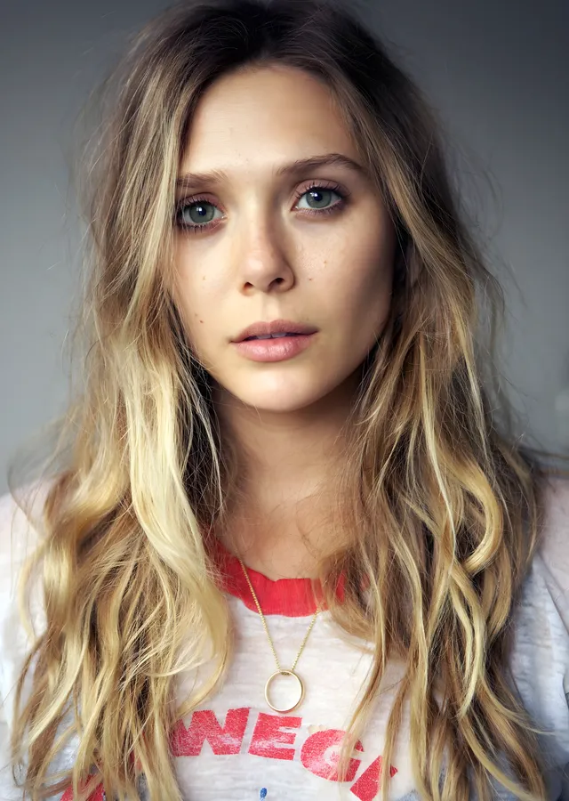 Elizabeth Olsen - Doğal Portre metal tablo