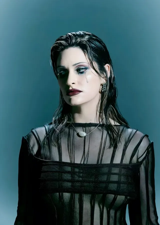 Gotik Editoryal Portre metal tablo