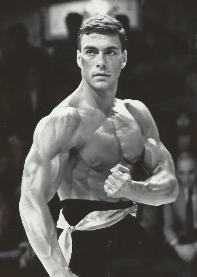 Jean-Claude Van Damme: Siyah Beyaz Duruş metal tablo