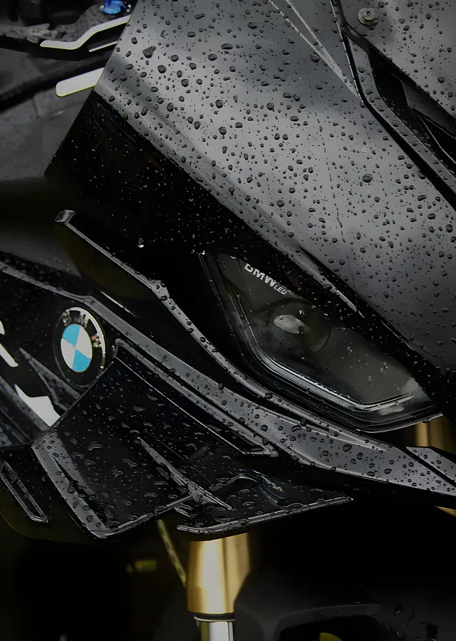 BMW S1000RR - Yağmur Damlalı Gövde metal tablo