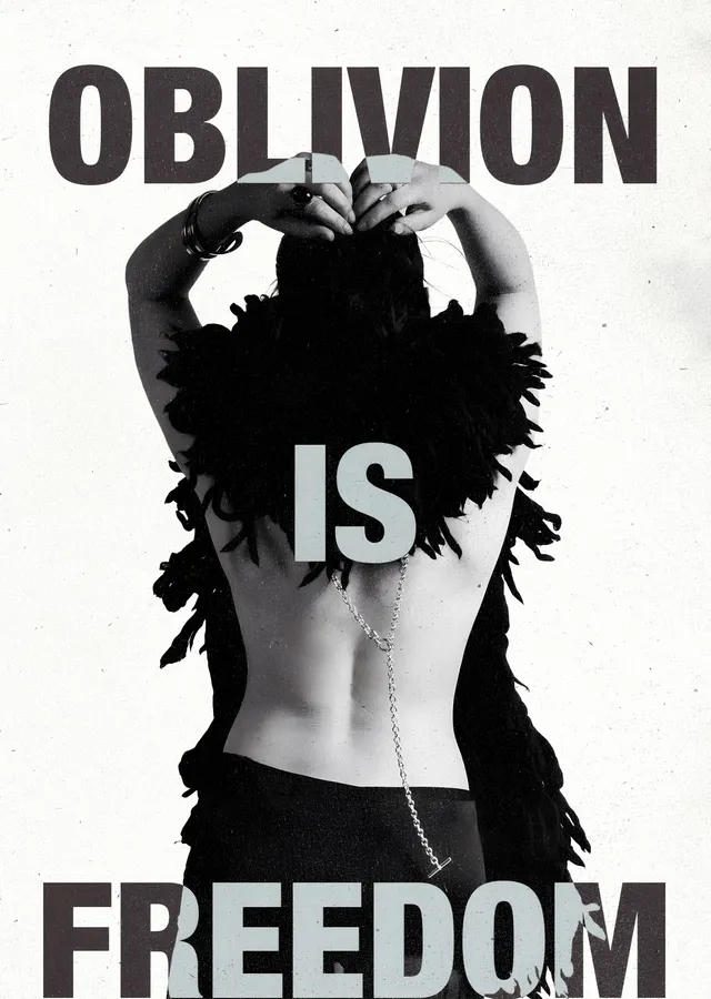 Oblivion Is Freedom: Siyah Beyaz Sırt metal tablo