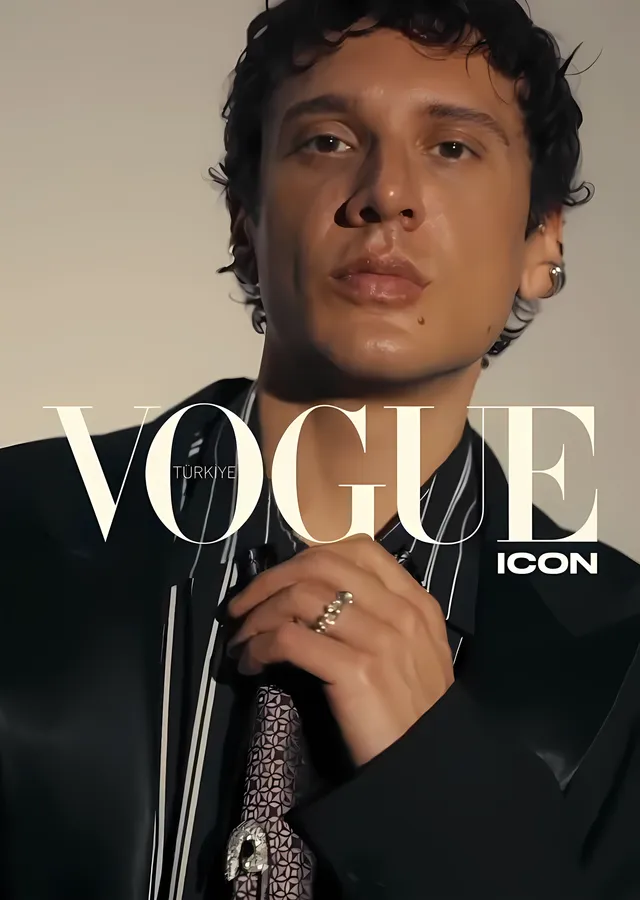 Edis - Vogue Türkiye Siyah Takım metal tablo