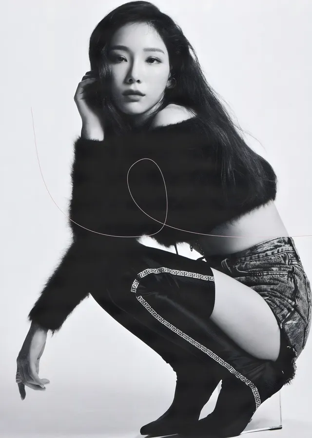 Taeyeon - Japonya İlk Mini Albüm metal tablo