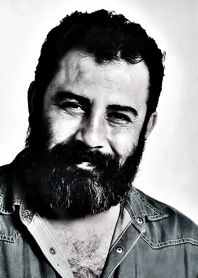 Ahmet Kaya - Sakallı Portre metal tablo