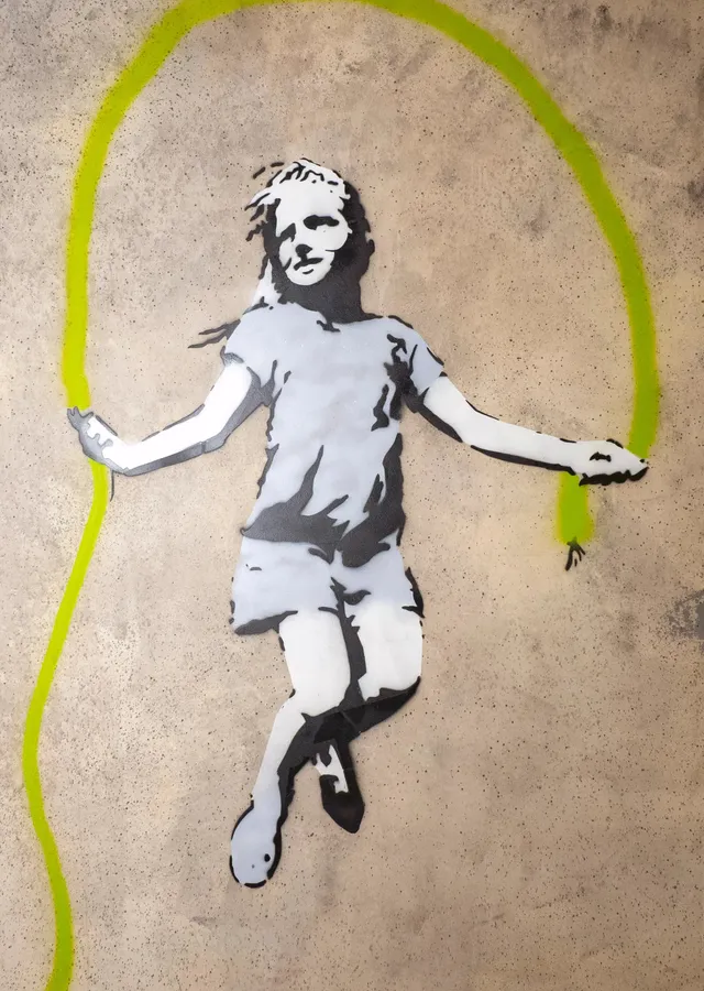 Banksy: İp Atlayan Kız metal tablo