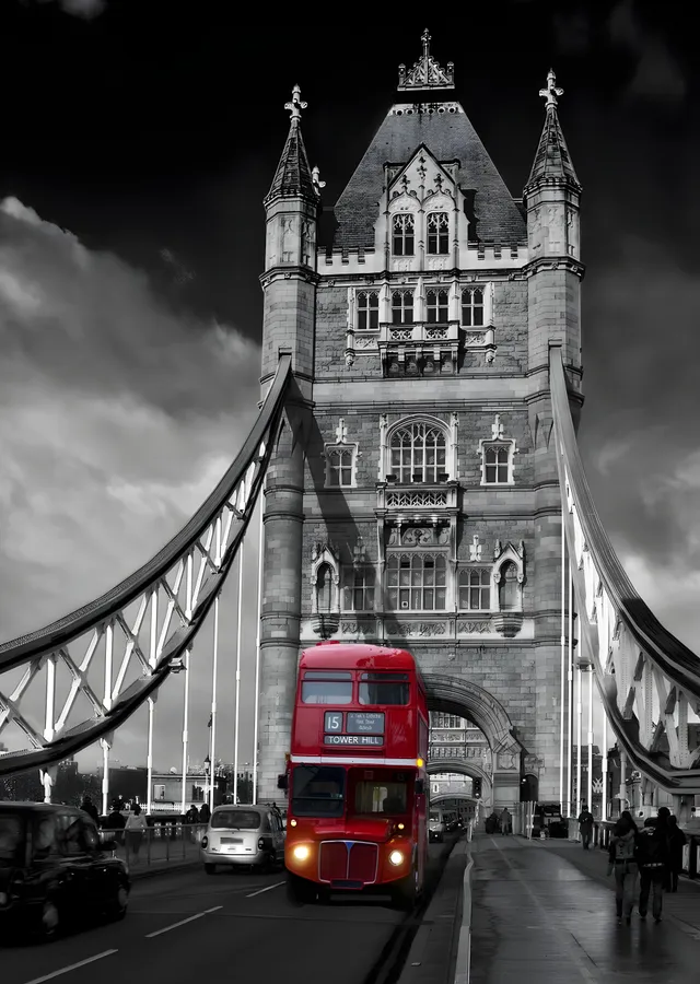 Tower Bridge ve Kırmızı Otobüs metal tablo